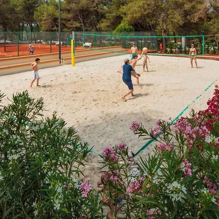 Valamar Lanterna - Roan مكان تخييم *