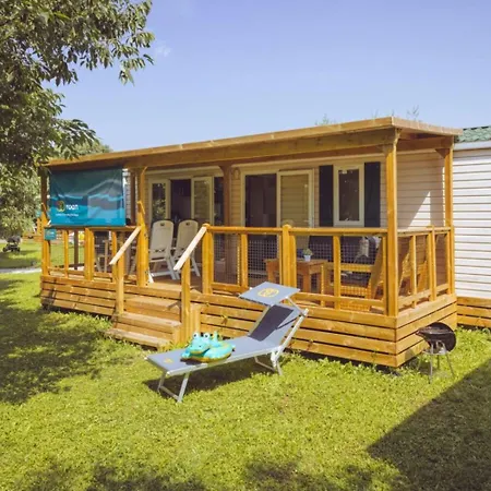 مكان تخييم Valamar Lanterna - Roan *