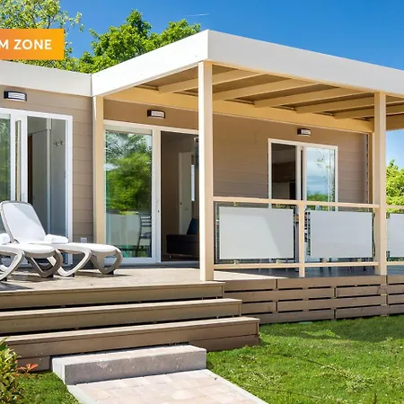 Valamar Lanterna - Roan مكان تخييم *